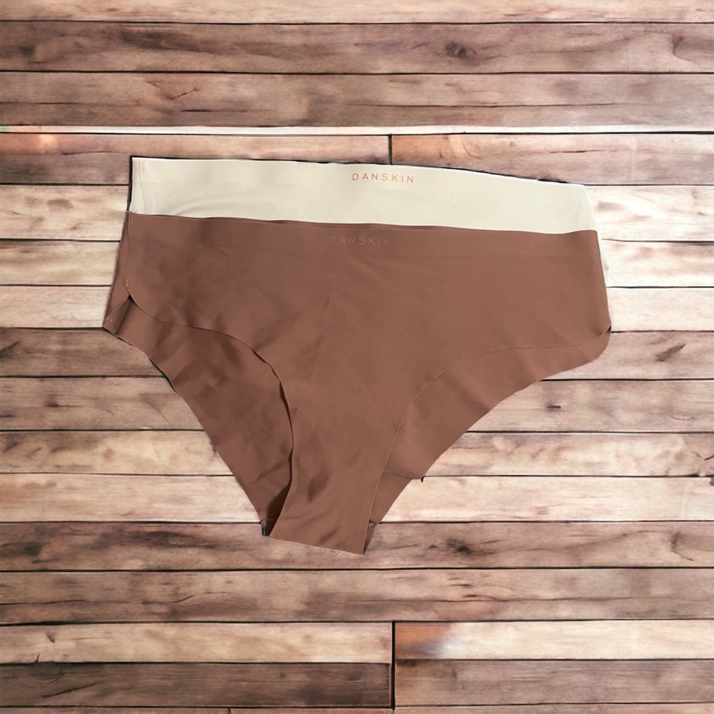 Lot of 2 Danskin White & Brown Underware Briefs S